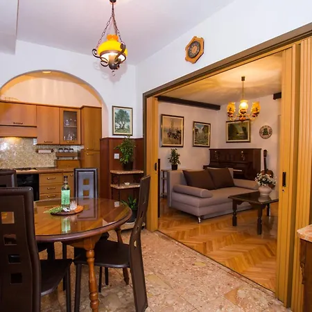 By The Sea - 11760 Apartment *