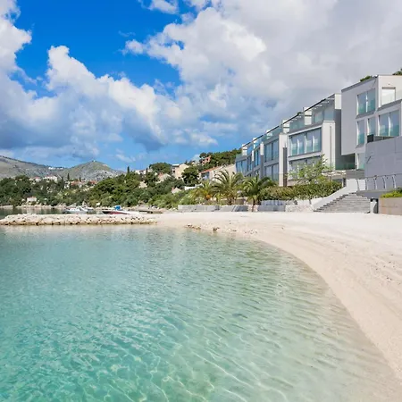Apartment By The Sea - 11760 *